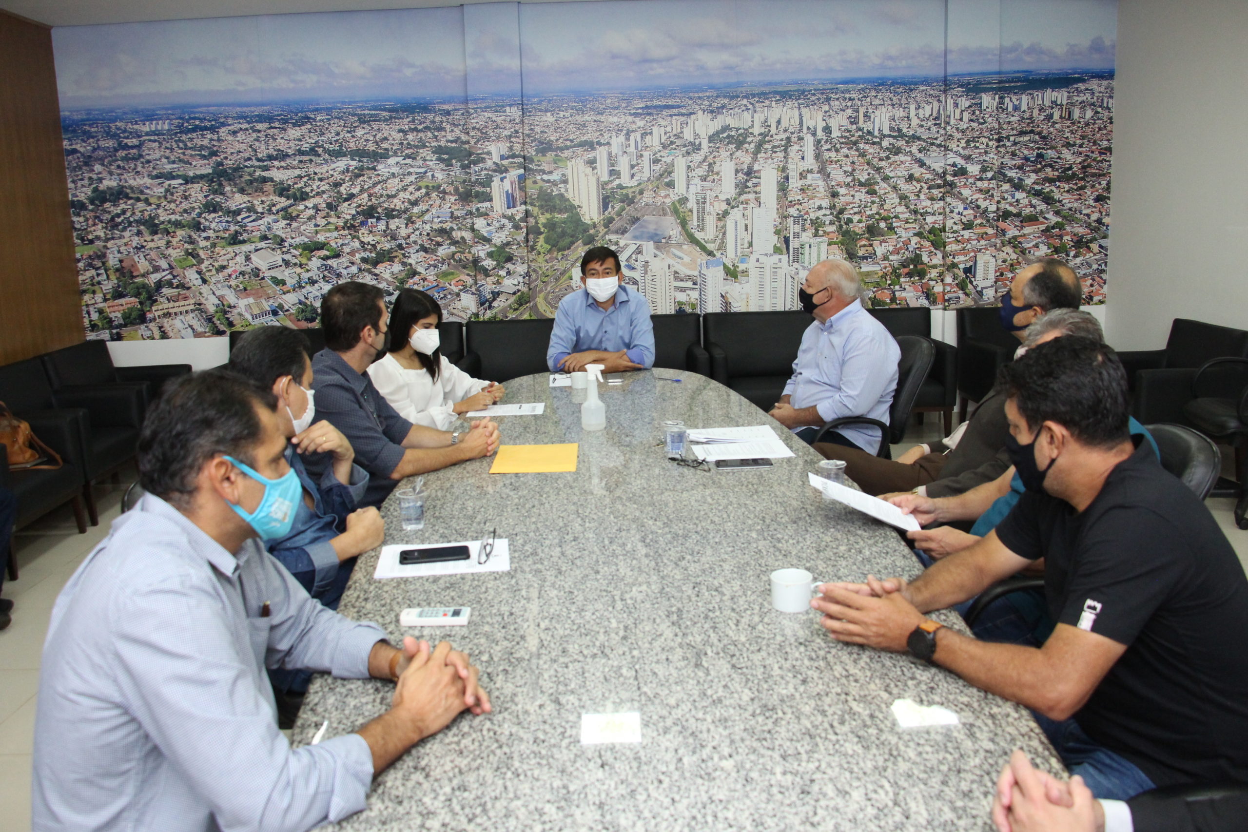 Vereadores encaminham ofício ao prefeito com medidas para amenizar lotação no transporte coletivo