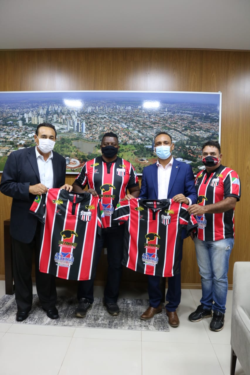 Carlão e vereador Coringa recebem visita do presidente do Esporte Clube Taveirópolis