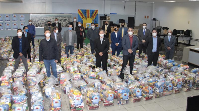 Câmara arrecada quase 8 toneladas de alimentos e vai ajudar 15 entidades assistenciais