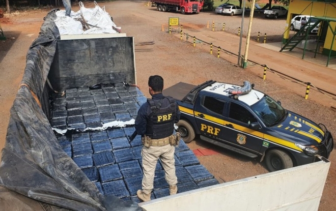 PRF apreende mais de sete toneladas de maconha em Eldorado