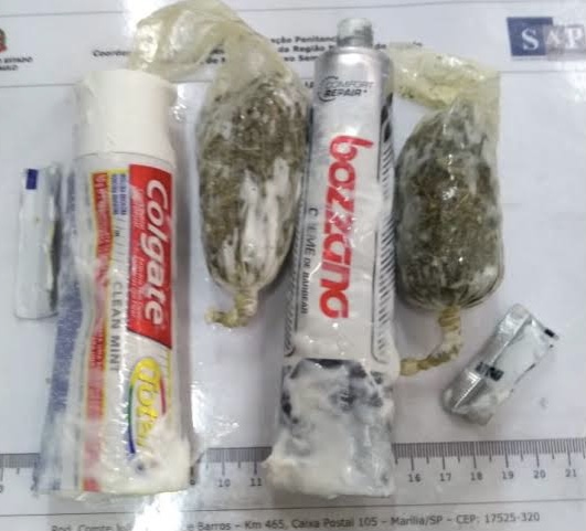 Homem é preso pela polícia civil após esconder maconha dentro de tubos de creme dental