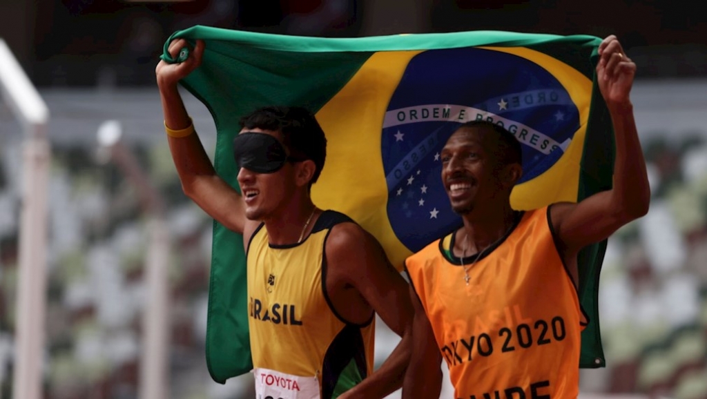 Atleta paralímpico campo-grandense ganha segundo ouro e bate recorde mundial