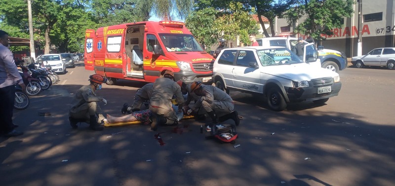 Idosa é atropelada após sair de consultório médico em Dourados