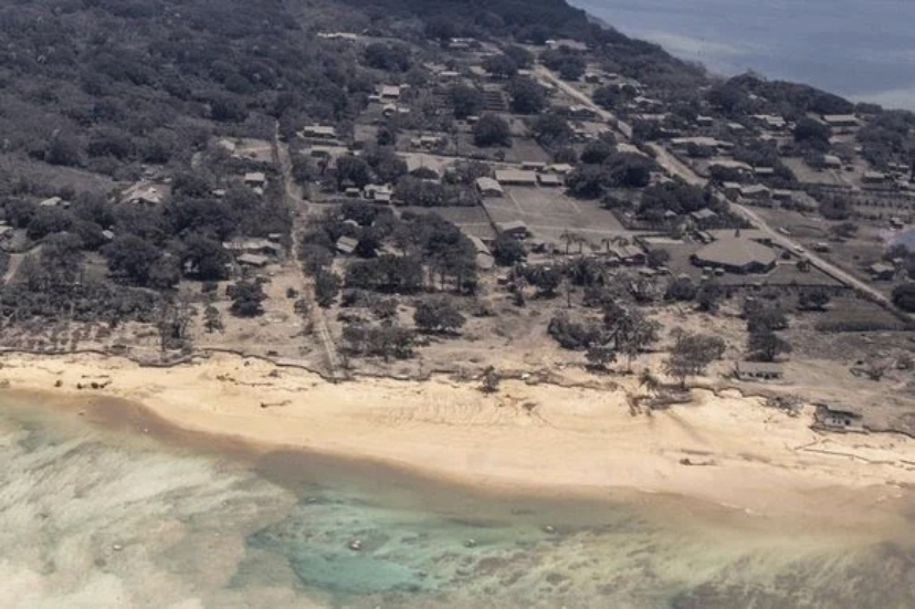 Tsunami de 15 metros causou “desastre sem precedentes” em Tonga, diz governo