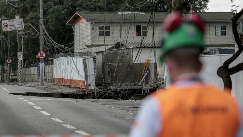 Em São Paulo, acidente em obra do metrô causa inundação de túnel