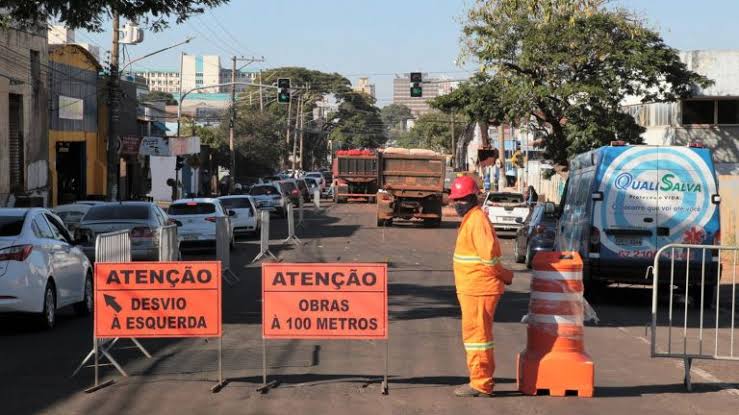 Barão do Rio Branco passa por recapeamento nesta quarta-feira; confira os desvios no trânsito