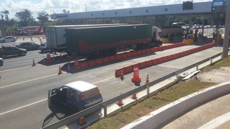 Presidente volta a prometer zerar pedágio para motocicletas em BRs