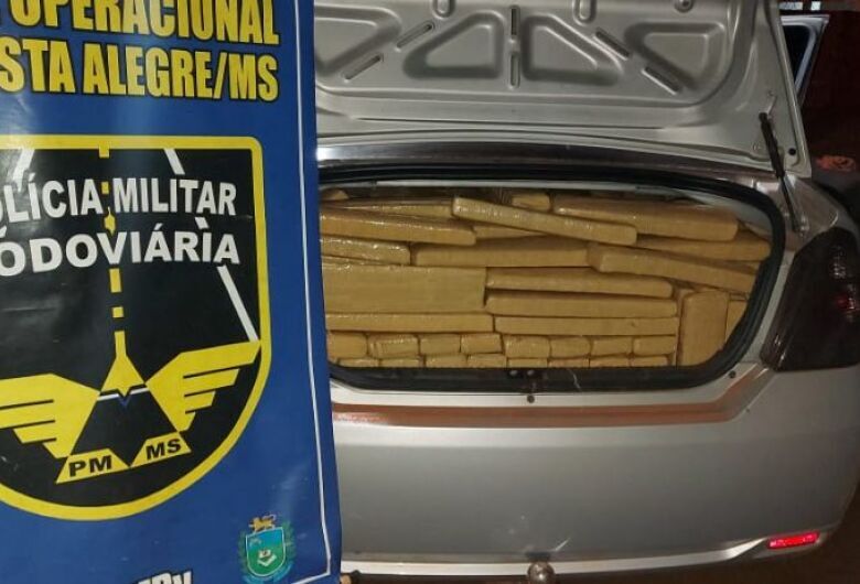 Dupla é presa com maconha avaliada em mais de R$ 1 milhão