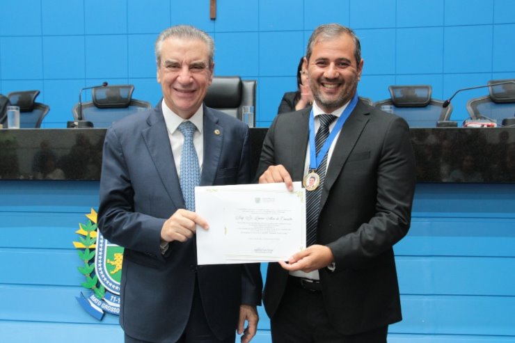 “A educação transforma vidas”, reforça Paulo Corrêa em homenagem a educadores