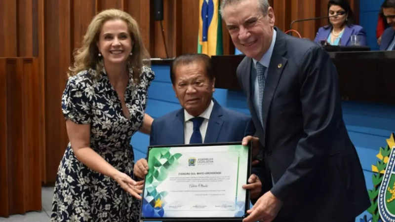 Akira Otsubo recebe Título da Assembleia Legislativa pelos quase 50 anos de serviços prestados a MS