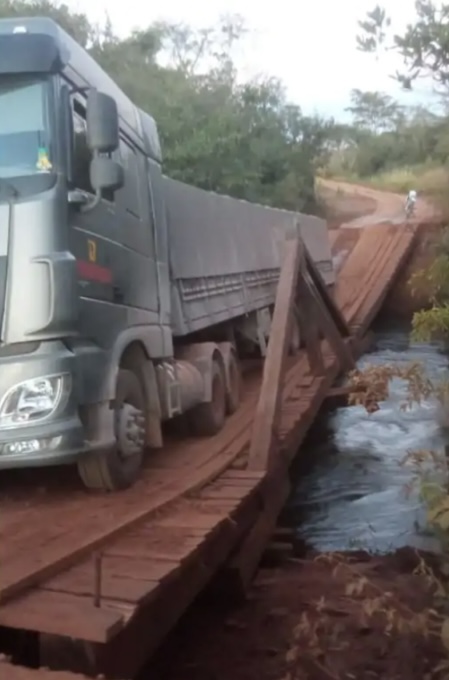 Deputado solicita manutenção em ponte que desabou sobre o Rio Anhanduizinho