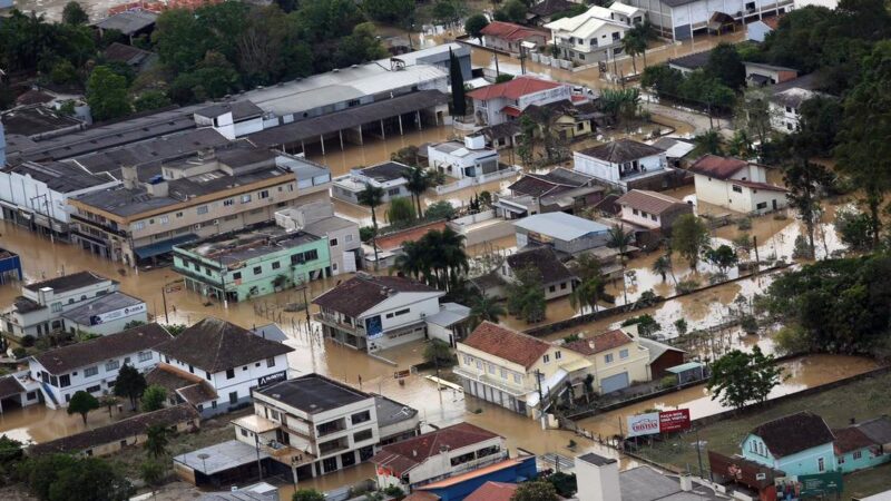 Santa Catarina permanece em alerta para temporais