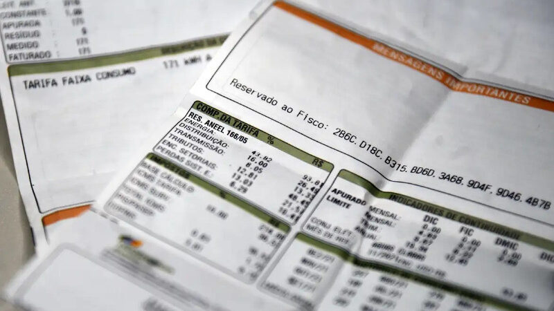 Conta de luz segue sem taxa extra em fevereiro, confirma Aneel