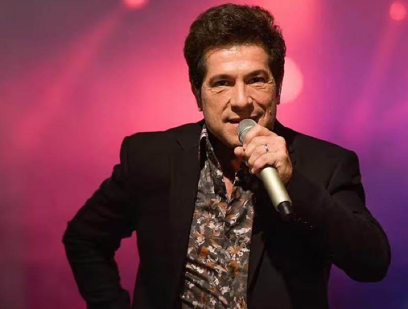 Cantor Daniel sobe ao palco da Expogrande neste sábado e relembra seus grandes clássicos