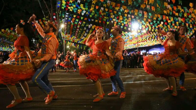 Festas juninas já movimentam Campo Grande com arraiás e shows