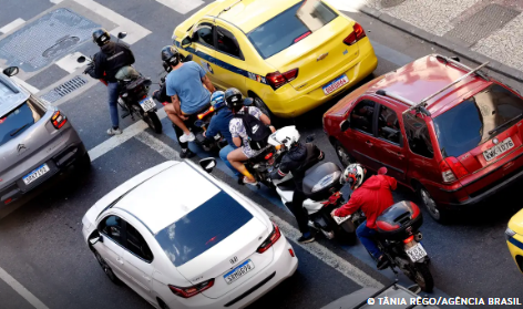Mortes envolvendo moto aumentam com expansão da economia de aplicativo