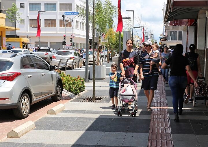 Feriado altera funcionamento de serviços públicos em Campo Grande