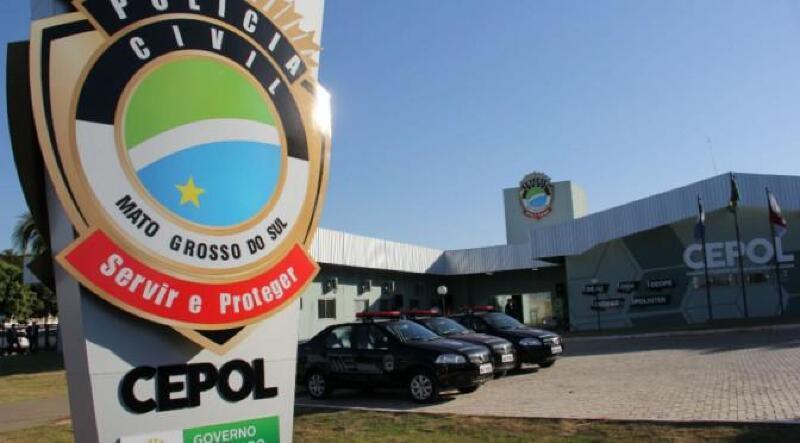 Mulher é encontrada morta em calçada em bairro da Capital