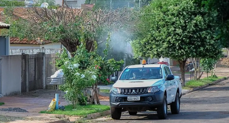 Fumacê percorre Bairro Bandeirantes nesta quarta-feira