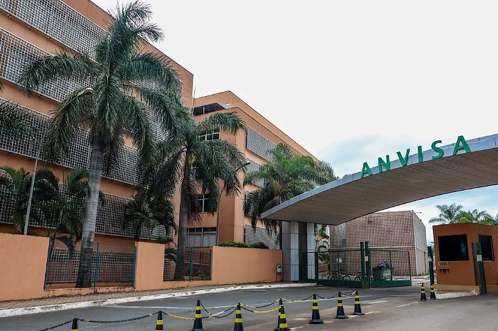 Anvisa proíbe produtos de limpeza por falta de regularização